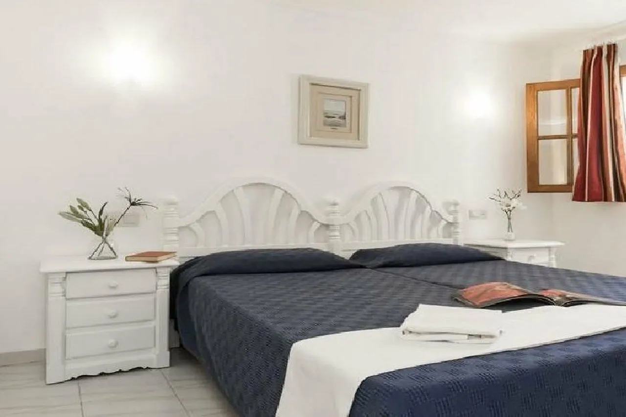 Sol Y Mar Apartments Cala Bona  3*, Cala Bona (Mallorca)